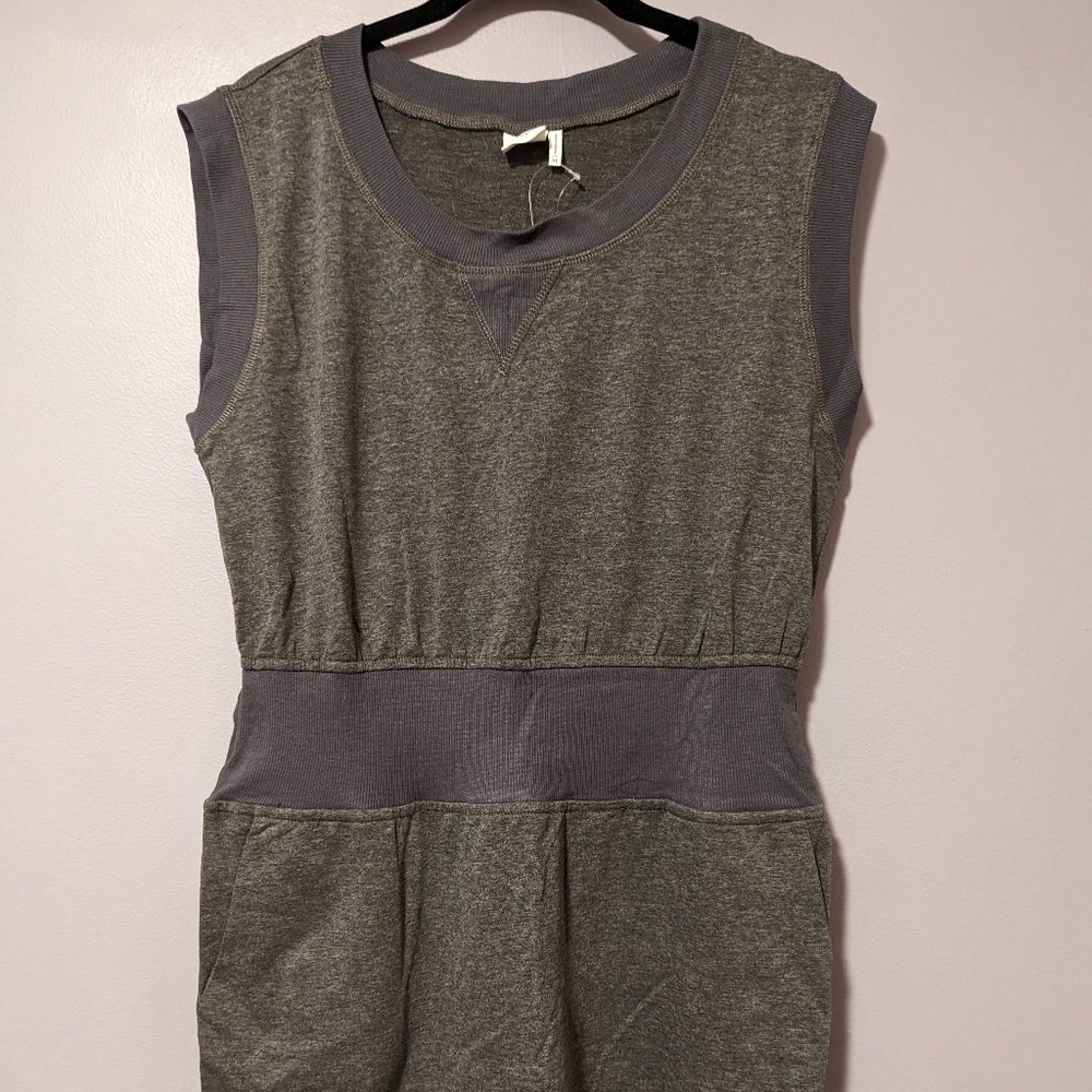 NWT Suzanne Betro sleeveless dress - grey, XL